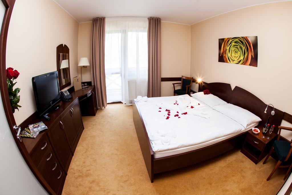 Hotel Impozant วัลจา ภายนอก รูปภาพ