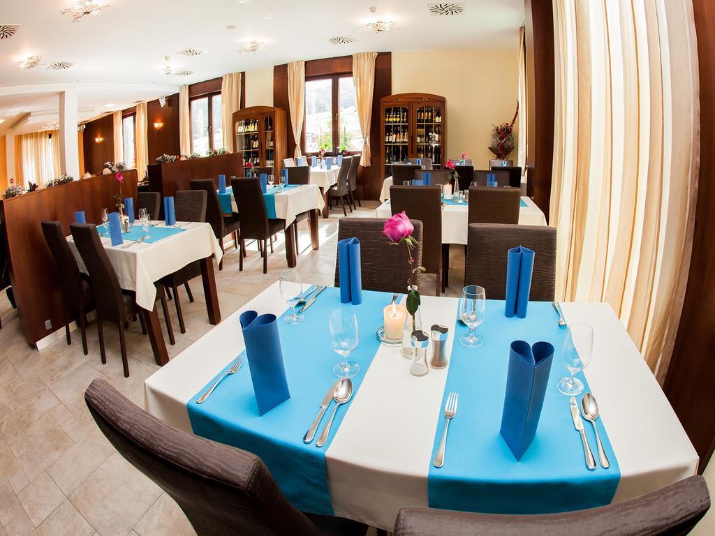 Hotel Impozant วัลจา ภายนอก รูปภาพ